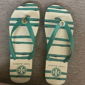 Tory Burch rubber flip flops sandals teal blue and white stripe size 9